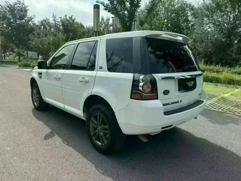 济宁15年路虎神行者8