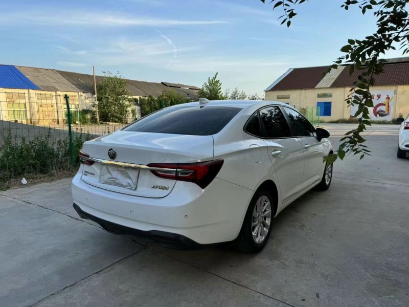 徐州21年别克威朗3