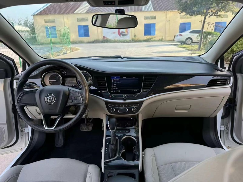 徐州21年别克威朗7