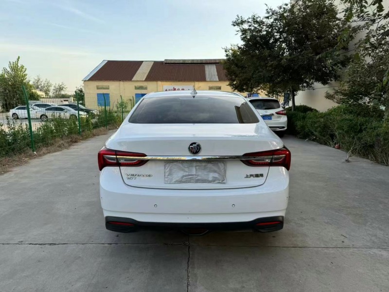 徐州21年别克威朗9