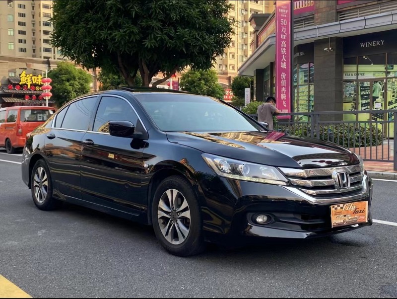 济宁15年本田雅阁3