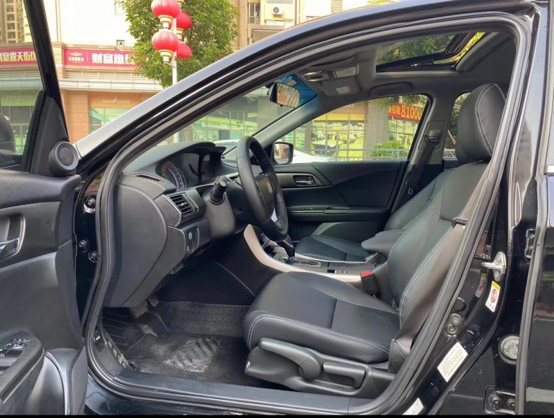 济宁15年本田雅阁6