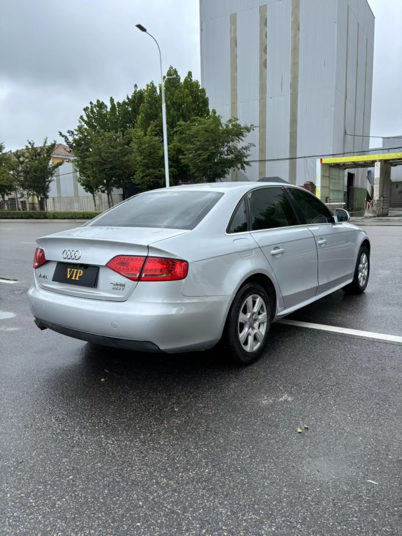 宿迁12年奥迪A4L7