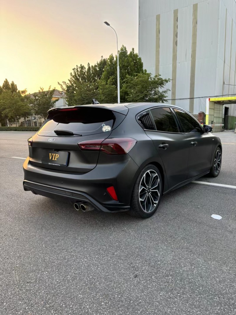 宿迁20年福特福克斯8