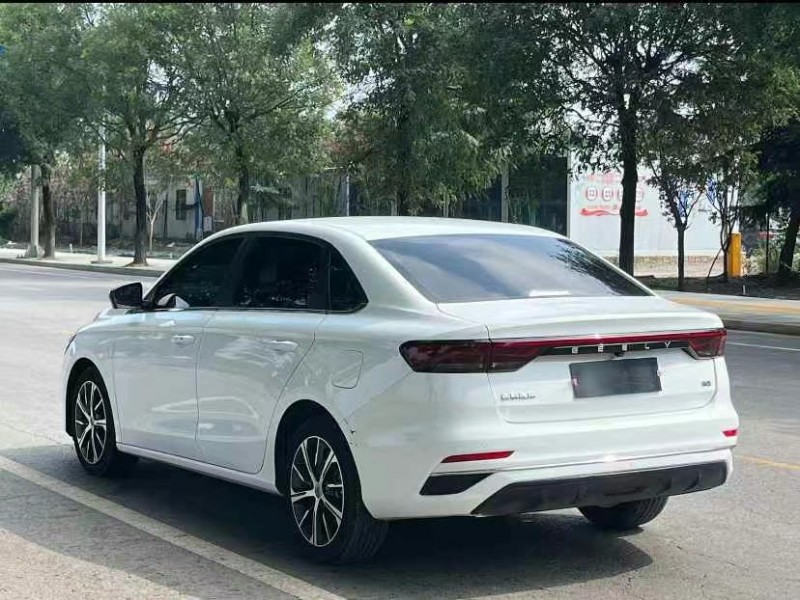 渭南22年吉利帝豪8