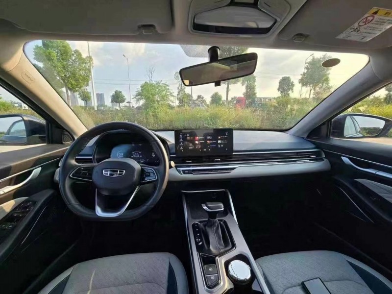 常德23年吉利帝豪4