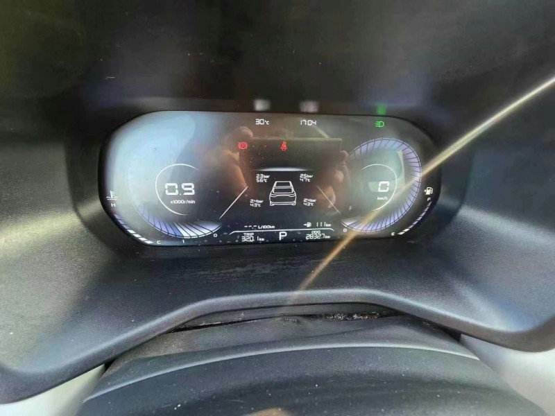 常德23年吉利帝豪7