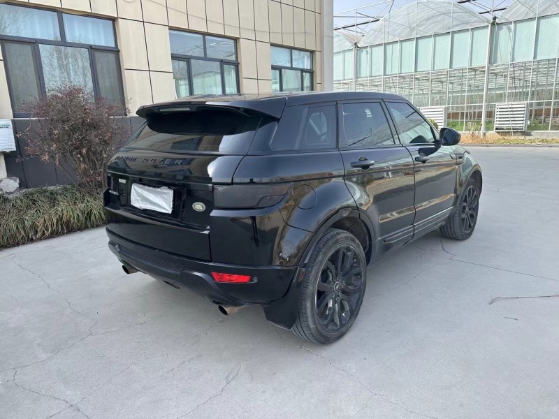 济宁16年路虎极光7