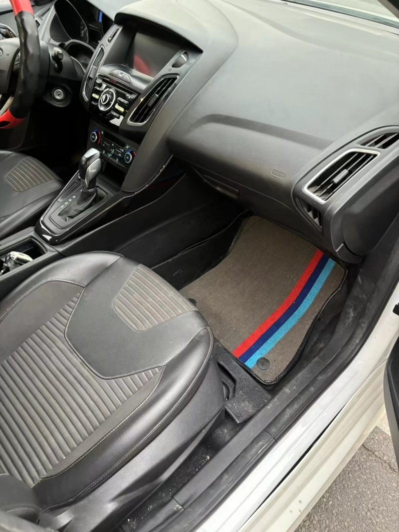 宿迁17年福特福克斯5