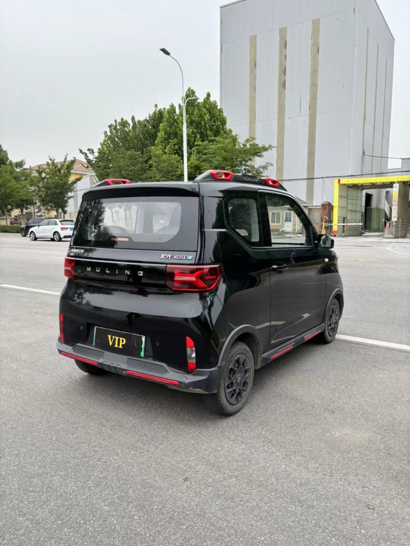 宿遷22年五菱汽車宏光MINI EV8