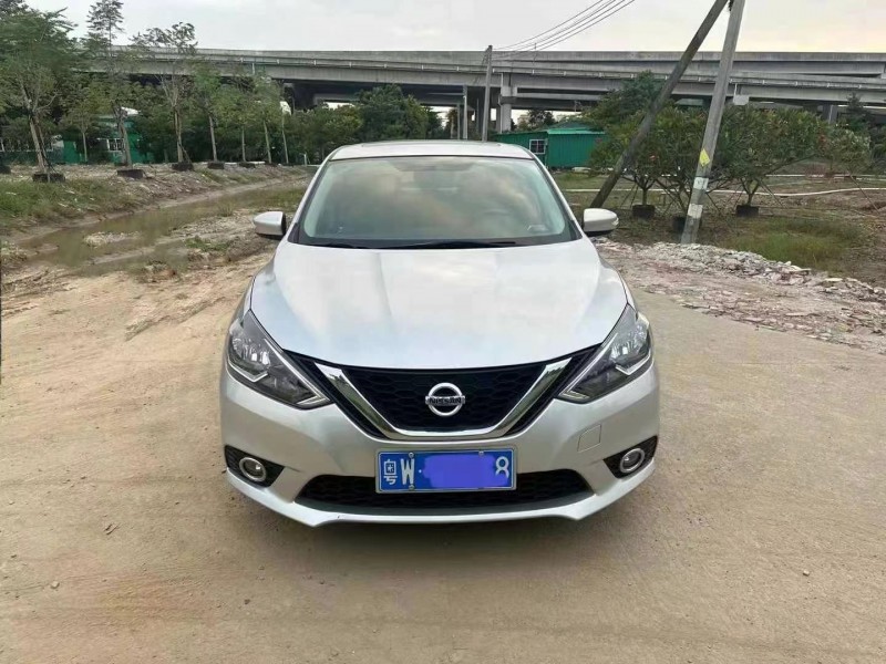 湛江18年日產軒逸1