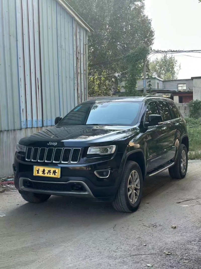 济宁16年Jeep大切诺基3