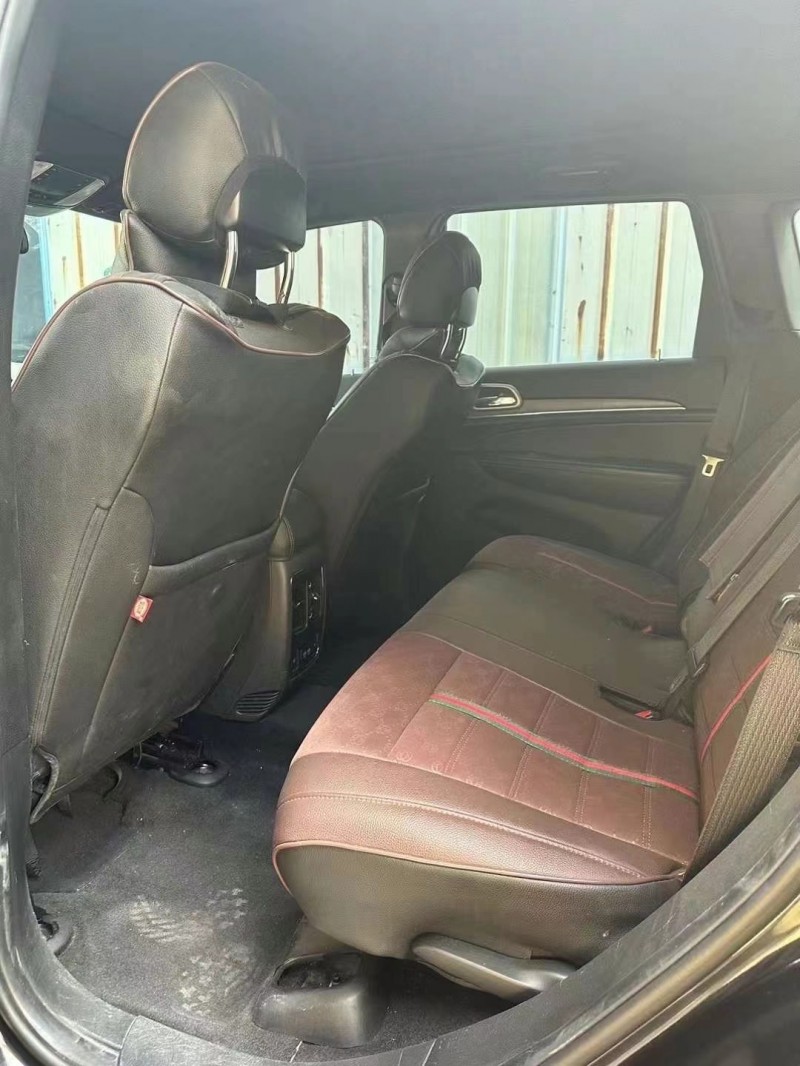 济宁16年Jeep大切诺基4