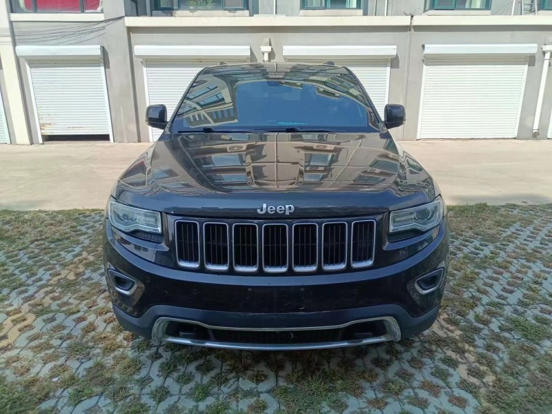 泰安16年Jeep大切諾基1