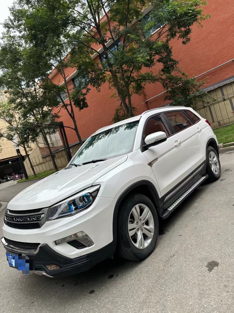 成都17年长安汽车CS752