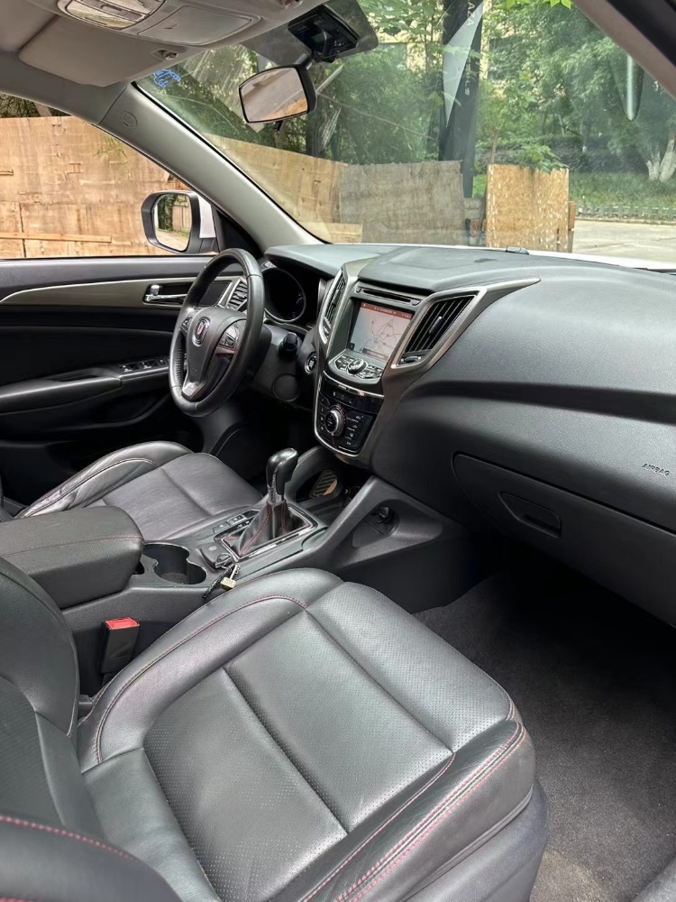 成都17年长安汽车CS754