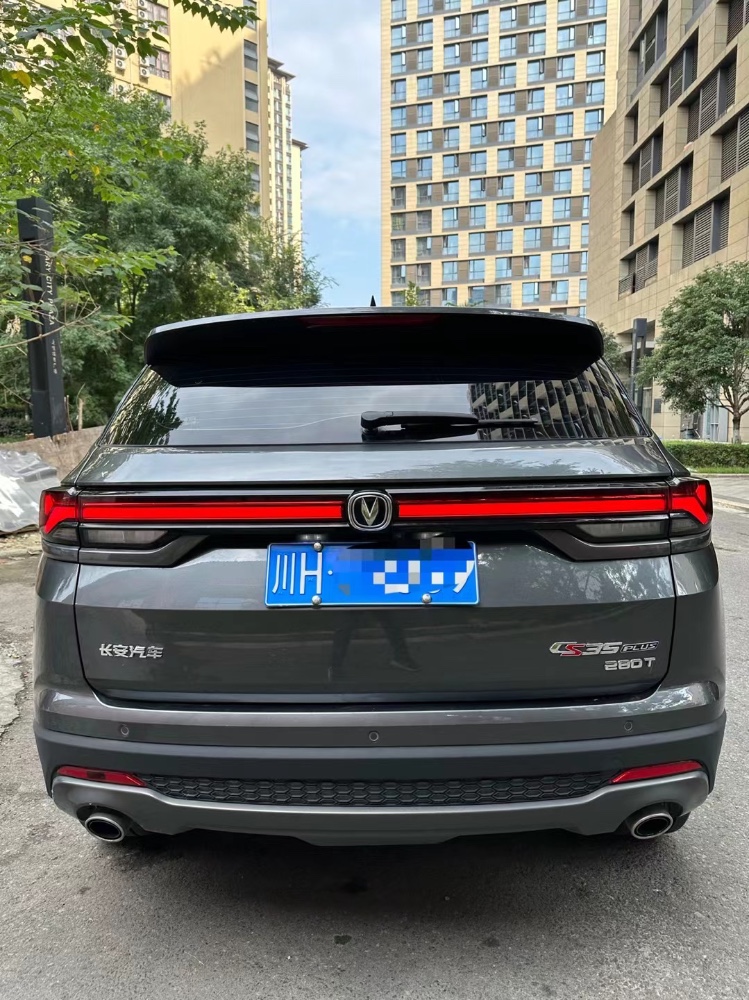 成都21年长安汽车CS359