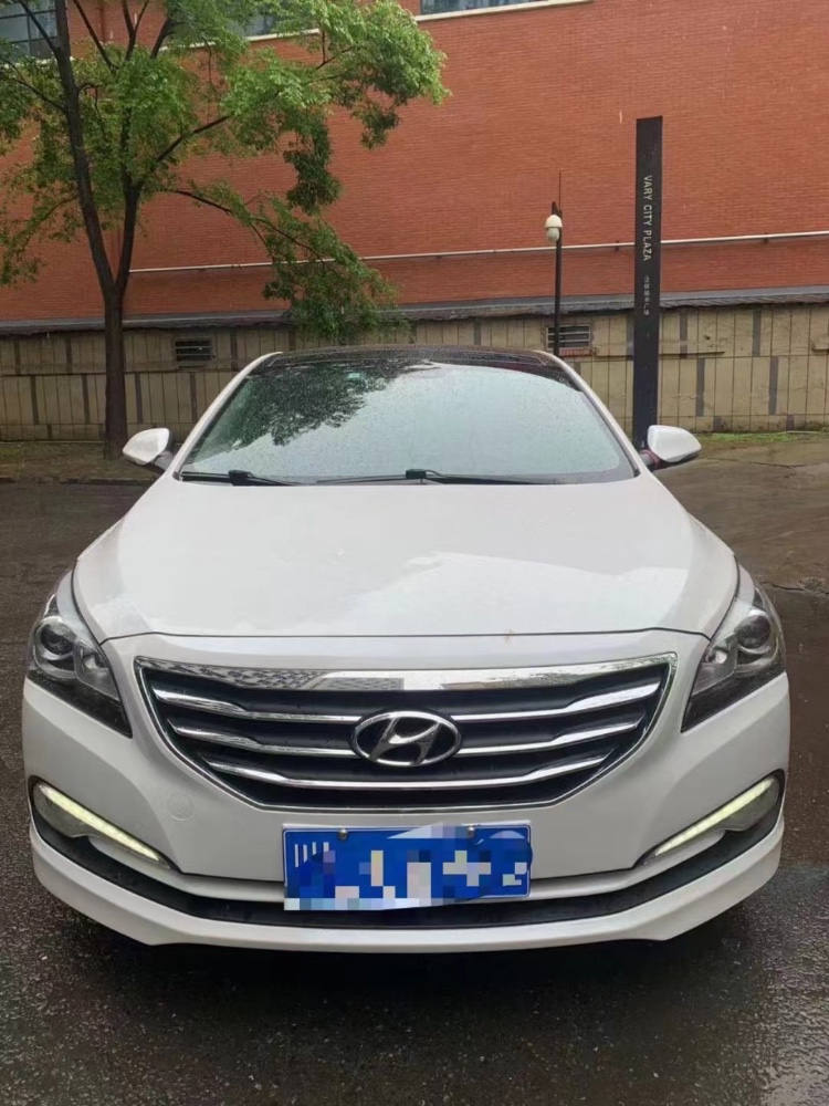 成都16年现代名图1