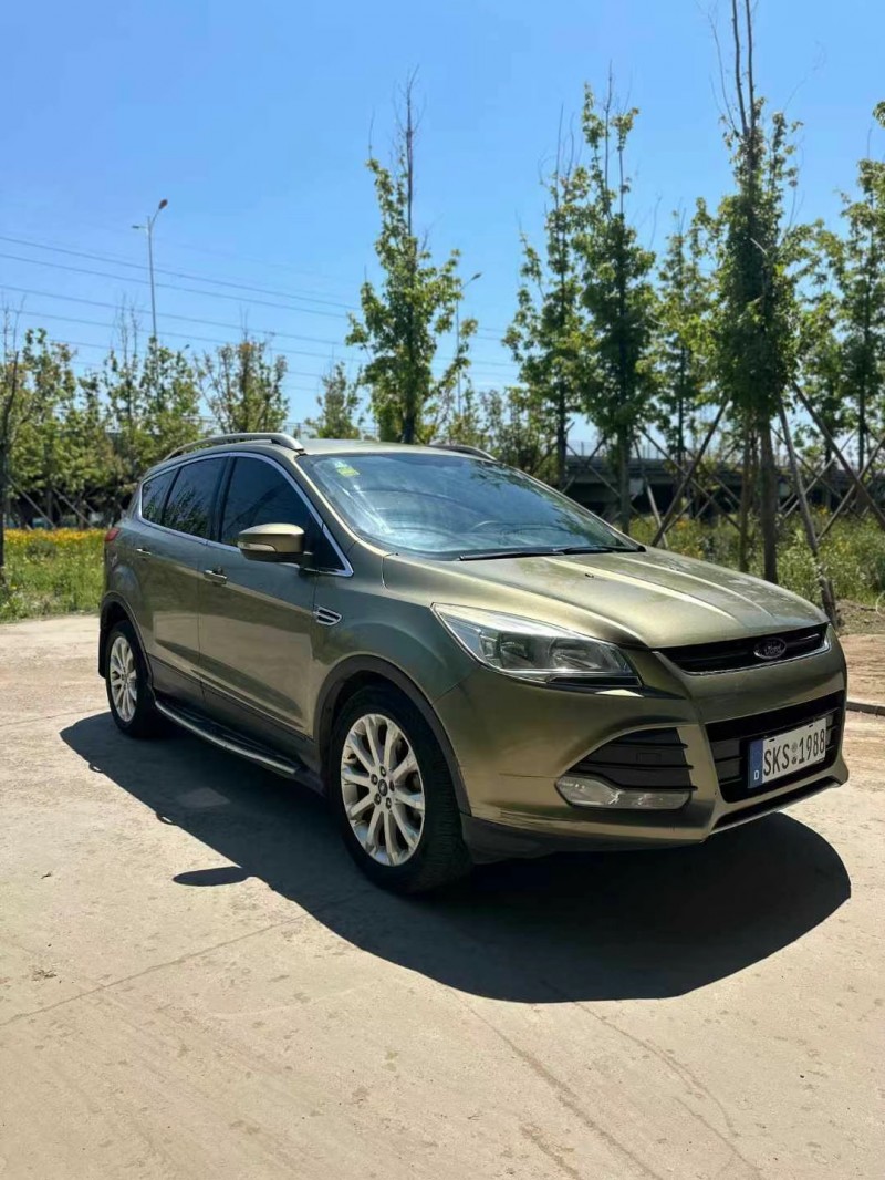 青岛15年福特翼虎3