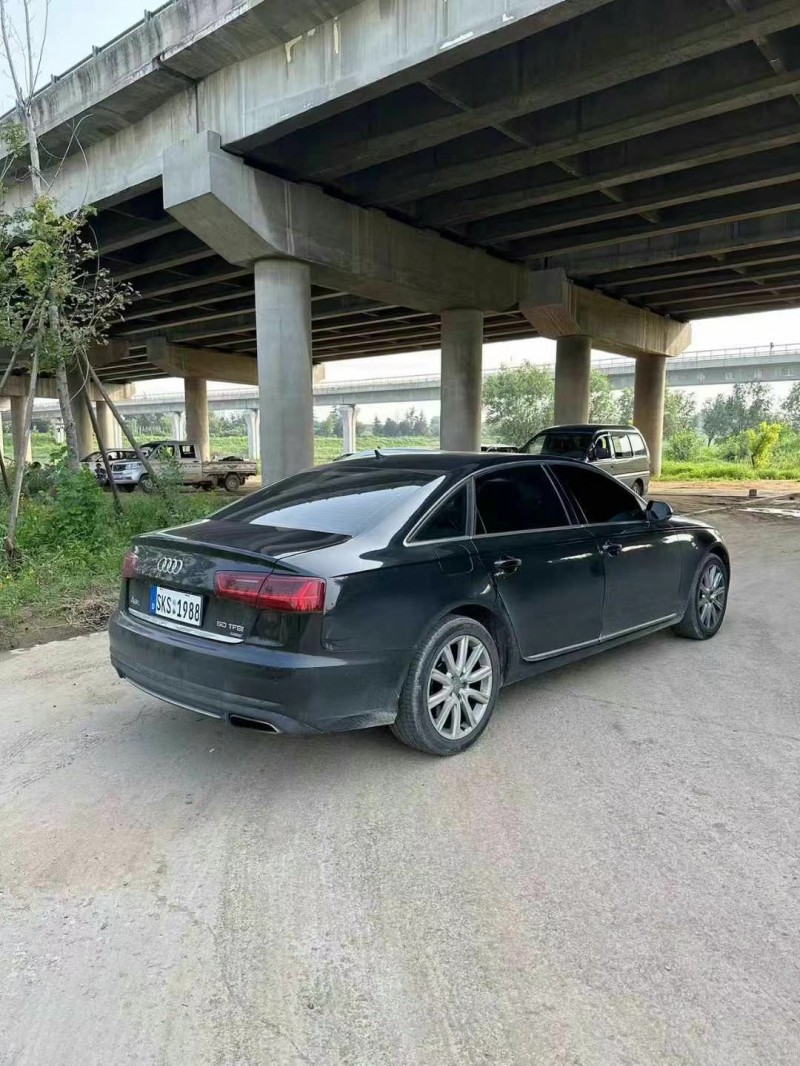 青岛15年奥迪A6L8