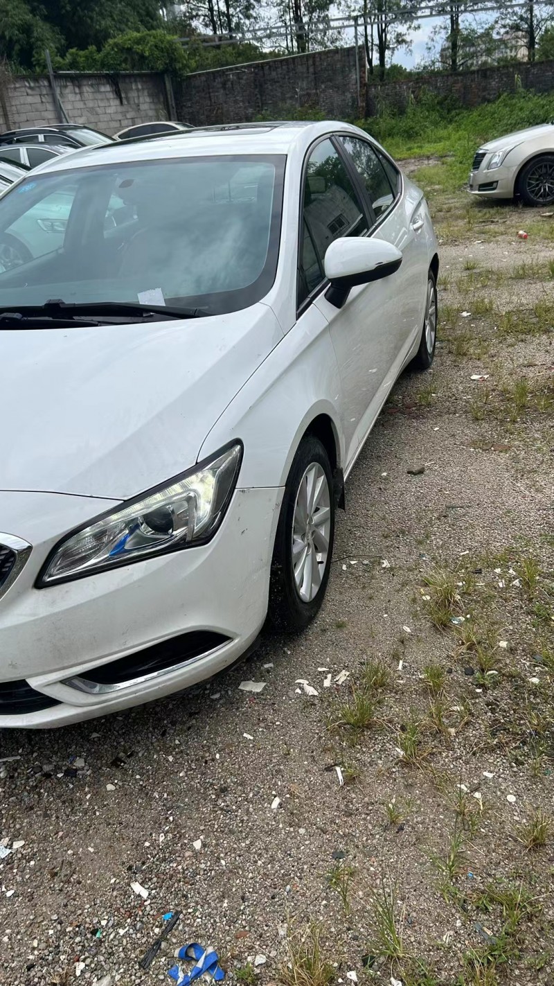 广州17年别克威朗5