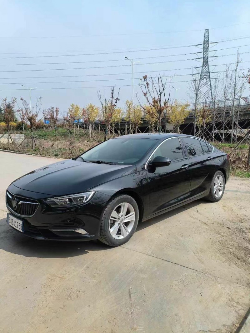 青岛20年别克君威3