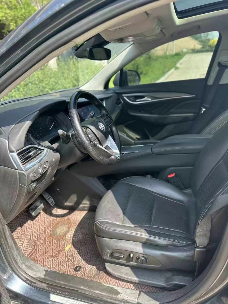 青岛20年别克昂科旗4