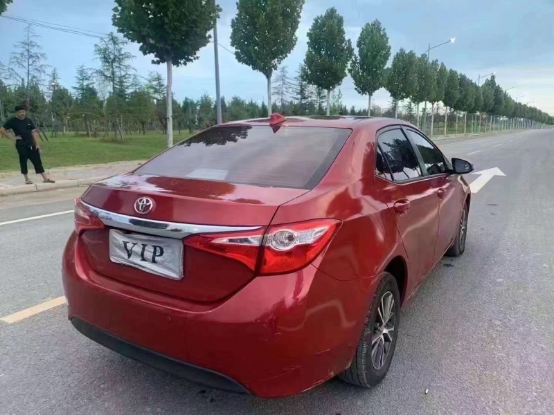 郑州16年丰田雷凌8