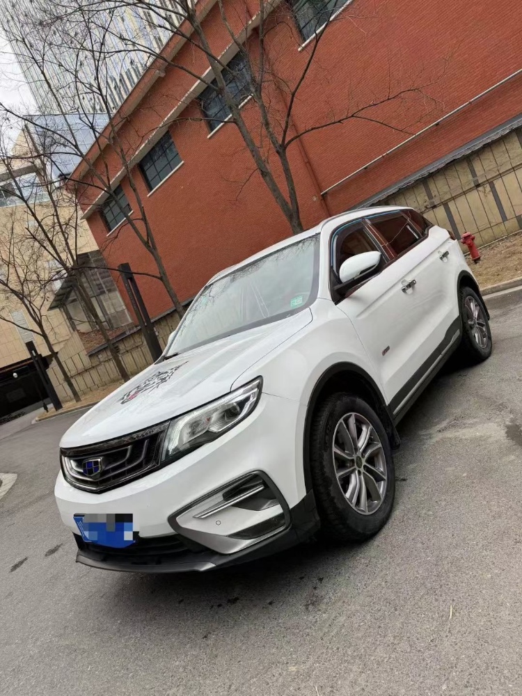 成都18年吉利博越2