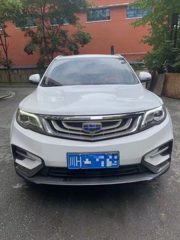 成都19年吉利博越1