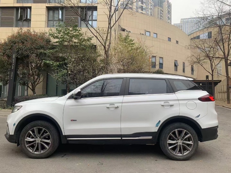 成都20年吉利博越3