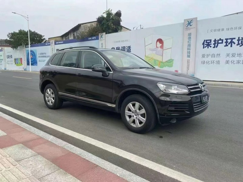 广州12年大众途锐5