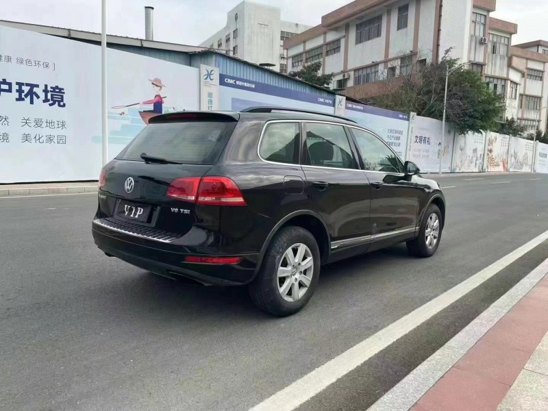 广州12年大众途锐7