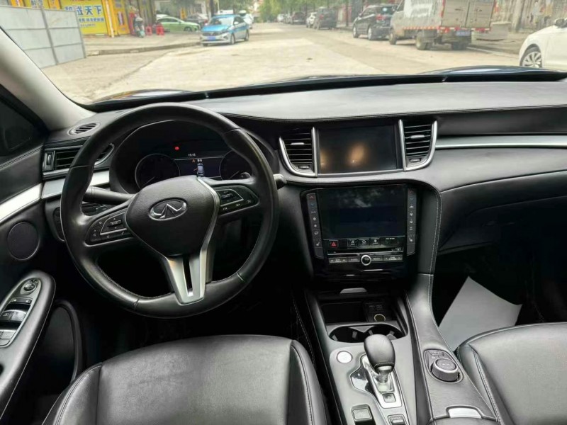 岳陽20年英菲尼迪QX507