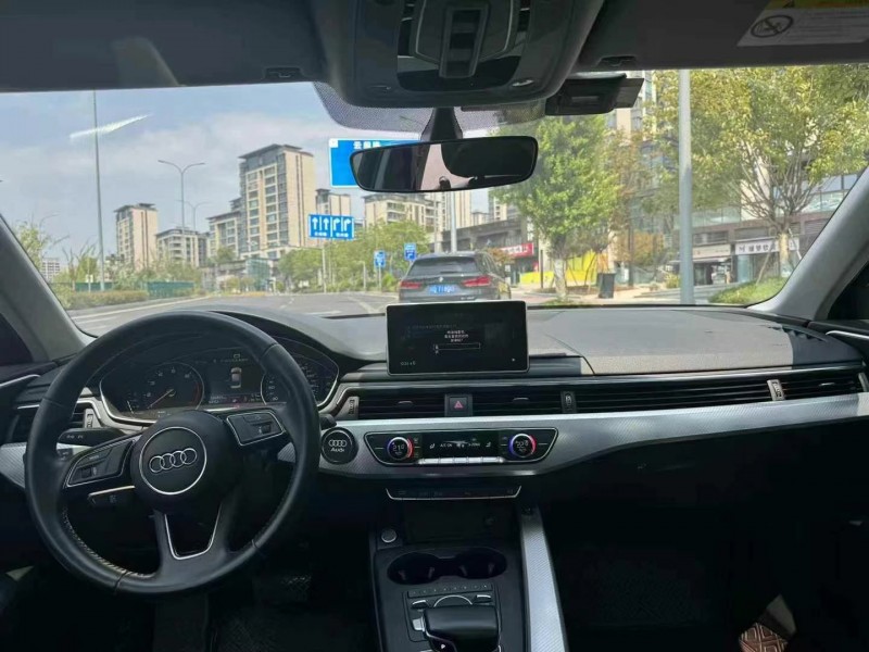 重庆17年奥迪A4L7