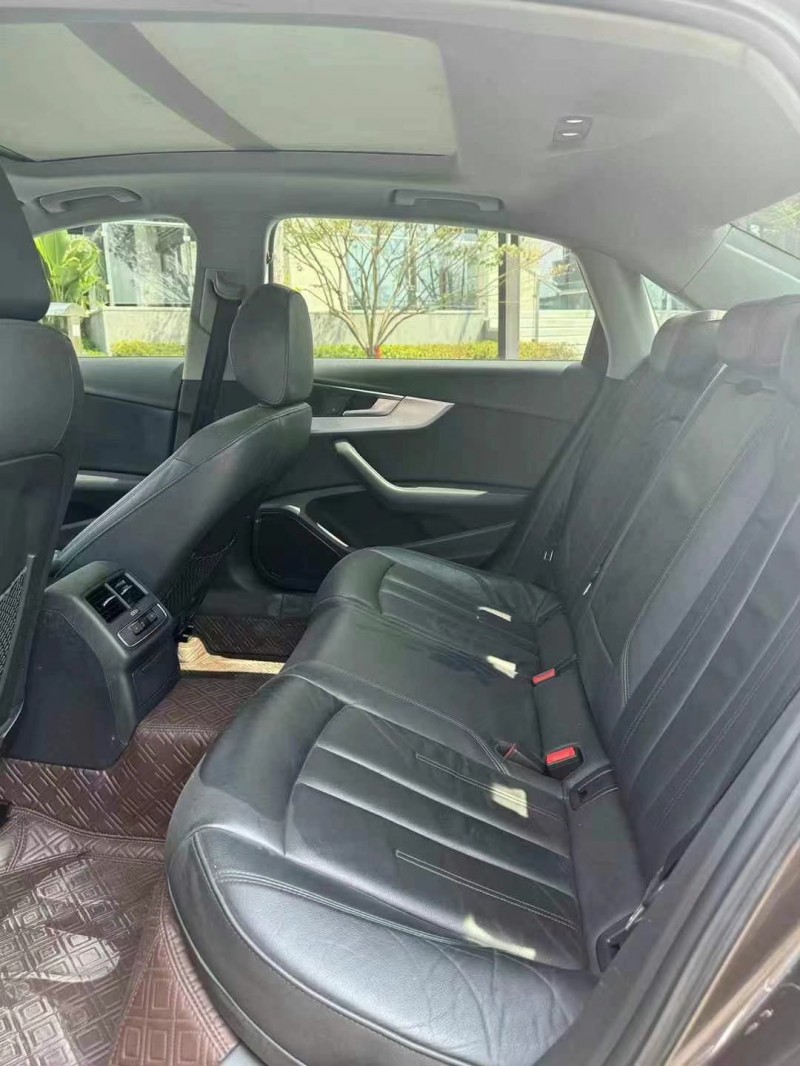 重庆17年奥迪A4L8