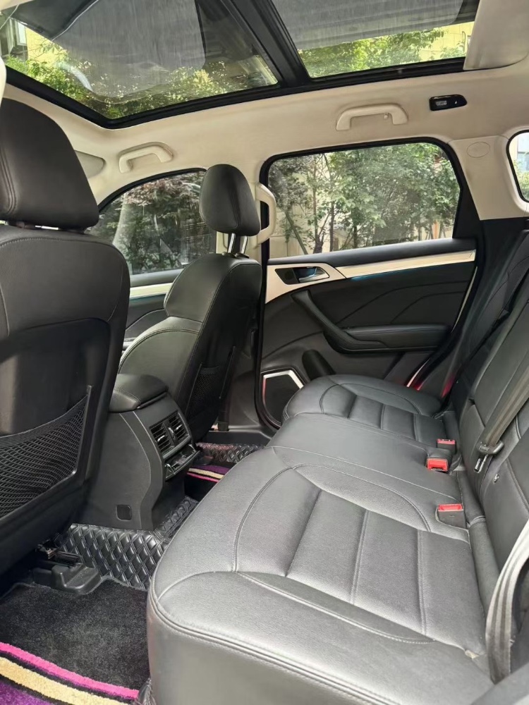 成都16年哈弗H77