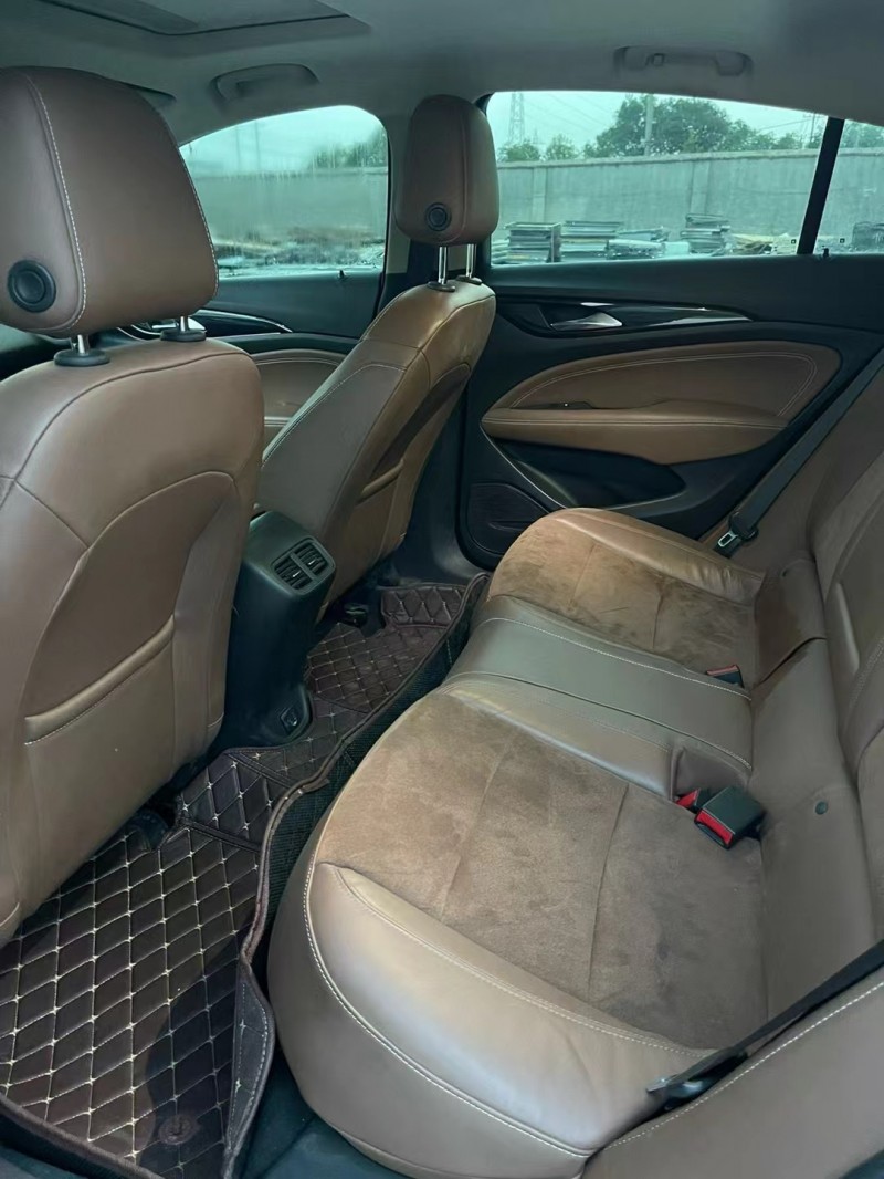 徐州17年别克君威7