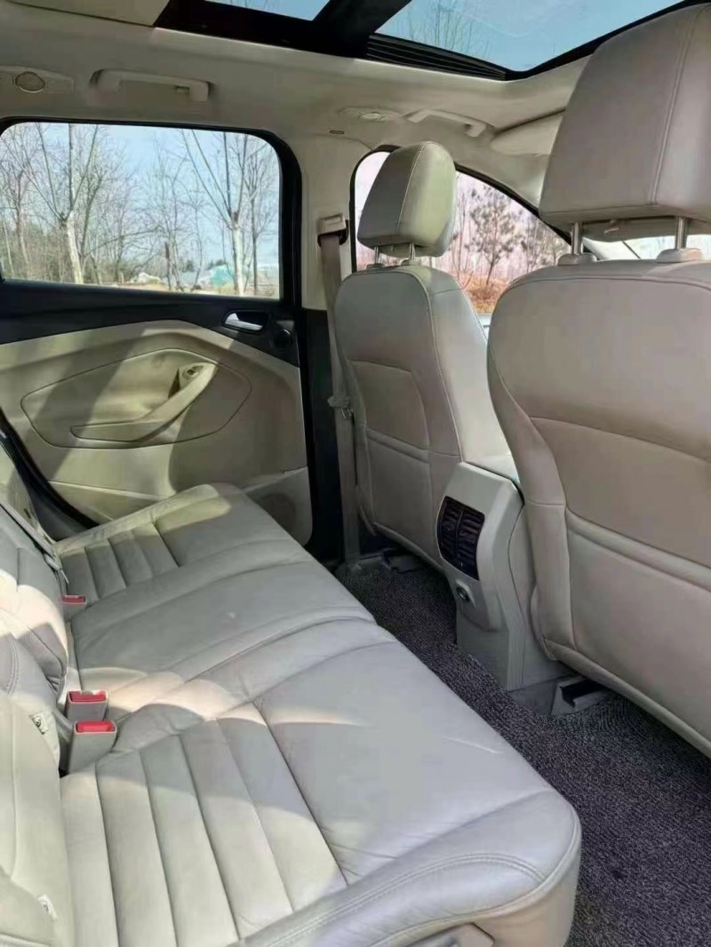 青岛13年福特翼虎7