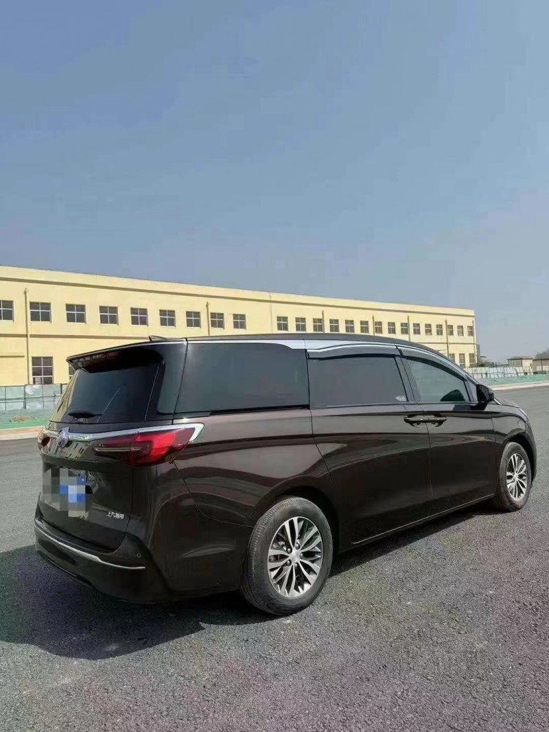 青岛22年别克GL88