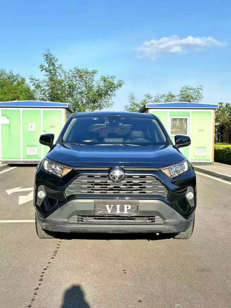 东莞22年丰田RAV4荣放1