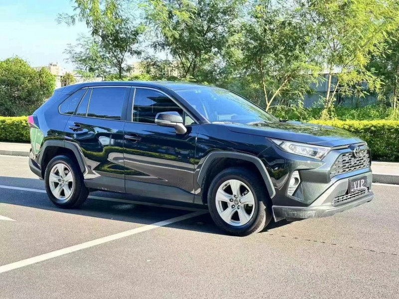 东莞22年丰田RAV4荣放2