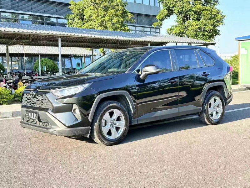 东莞22年丰田RAV4荣放3