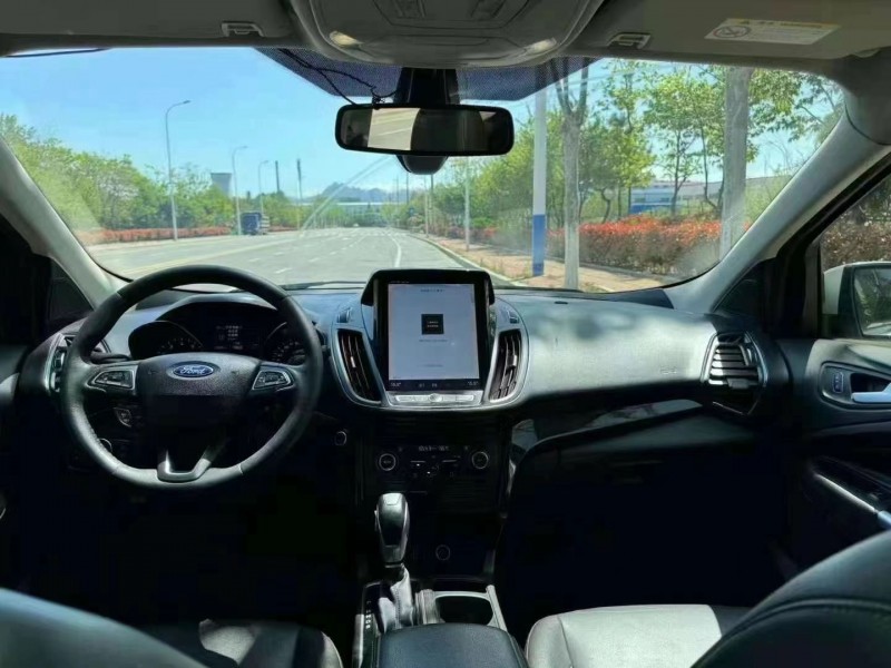 青岛19年福特翼虎7