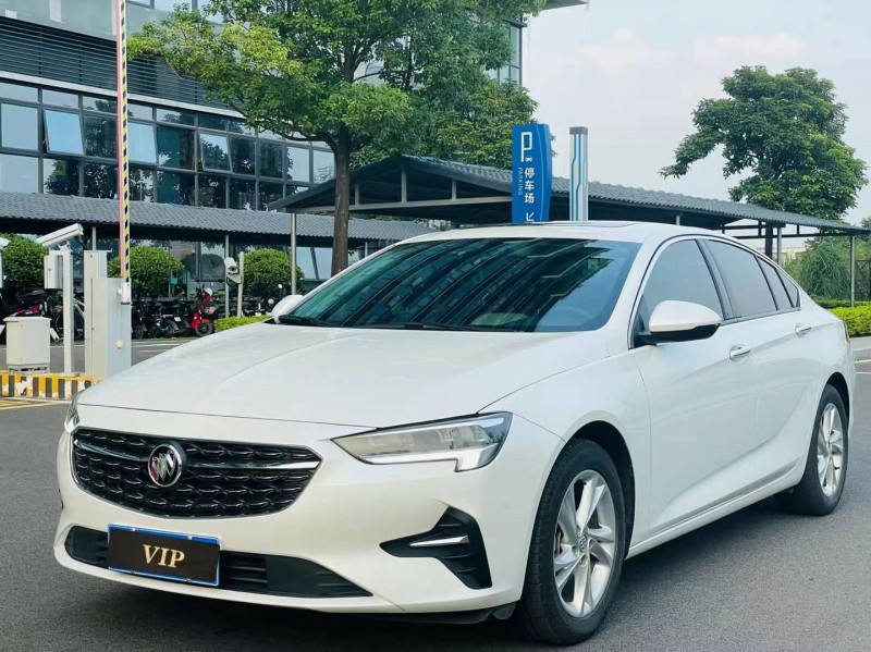 东莞22年别克君威3