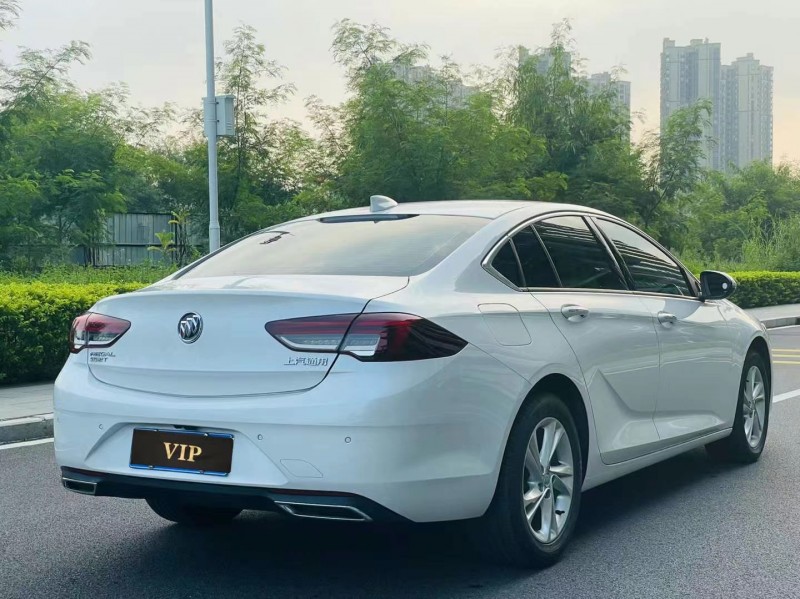 东莞22年别克君威7