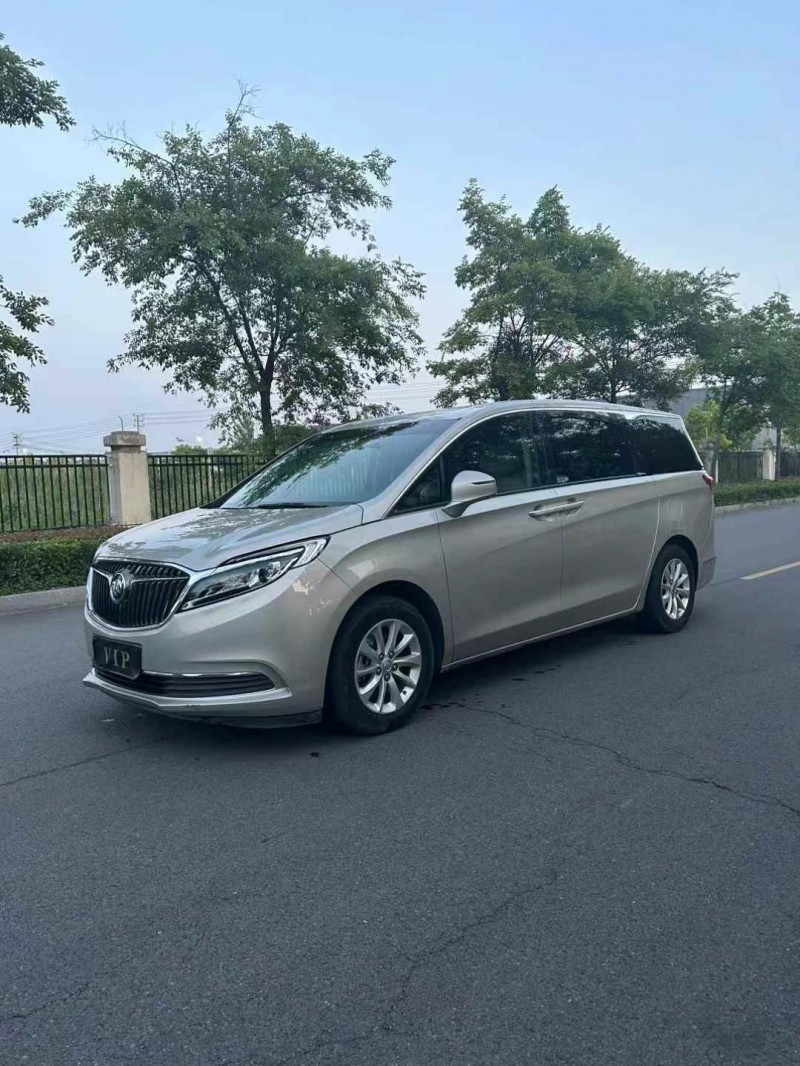 徐州19年别克GL82