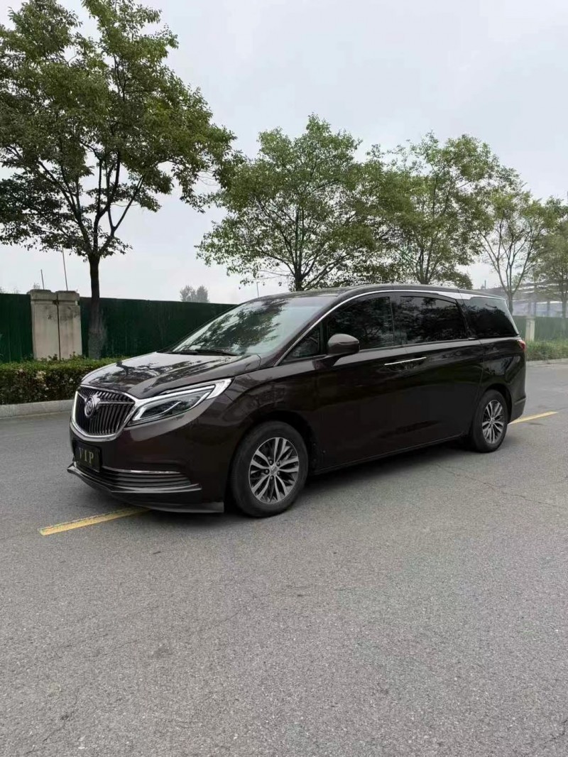 宿迁19年别克GL82