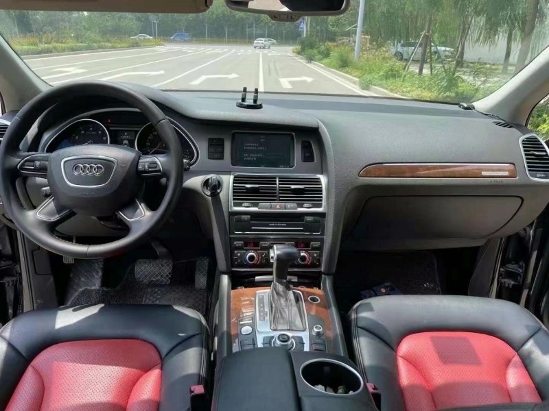 枣庄13年奥迪Q76