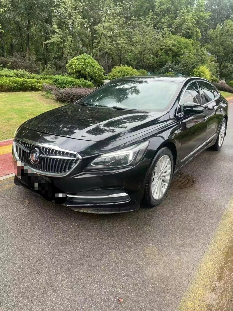 枣庄17年别克君越2